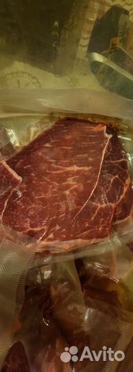 Стейки из мраморной говядины