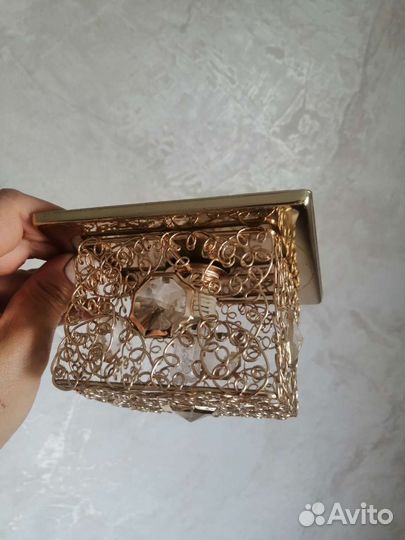 Светильники потолочные с лампочками