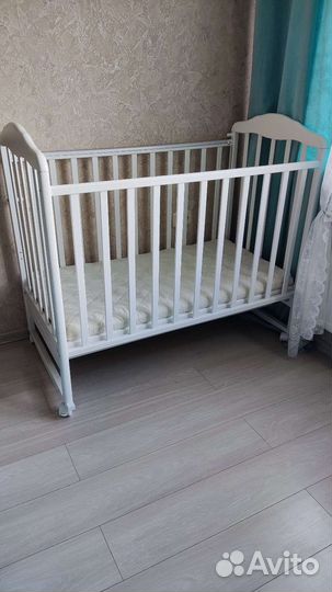 Детская кроватка