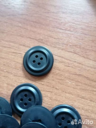 Пуговицы