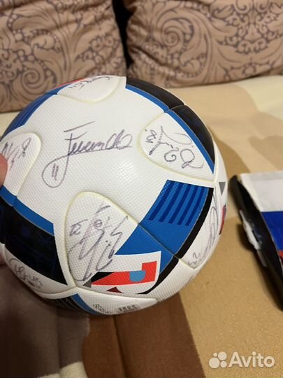 Мяч футбольный euro 2016 с автографами
