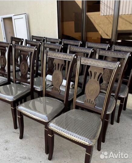 Стулья версачи