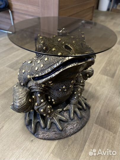 Журнальный стол