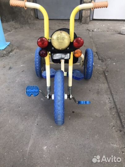 Детский трехколесный велосипед