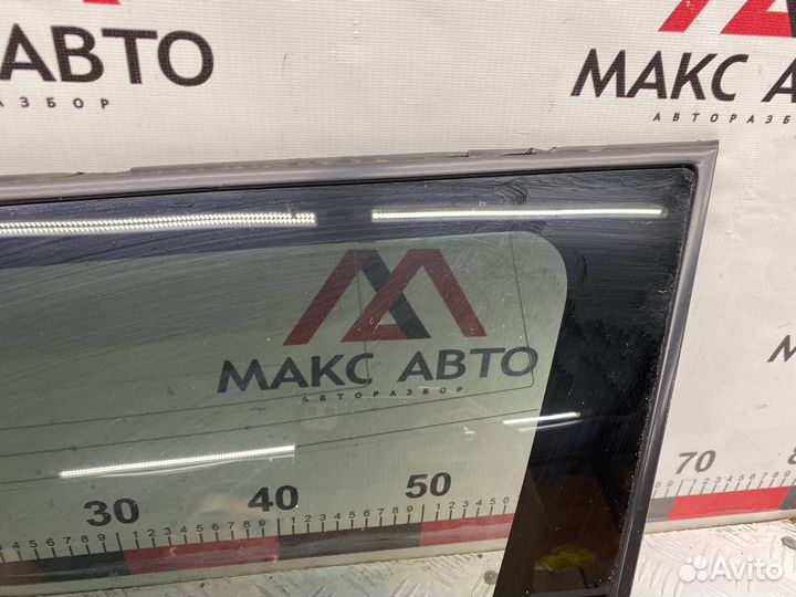 Б/У форточка багажника (стекло, собачатник) задний