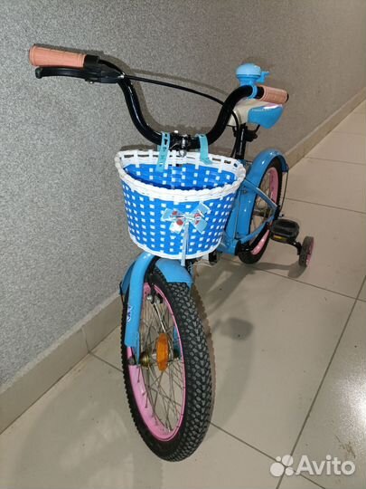 Велосипед детский 4 колесный