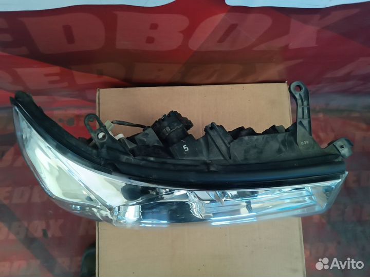 Фара передняя правая Land Cruiser 200 07-12