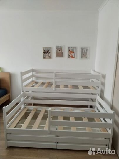 Кровать двухъярусная выдвижная с ящиками