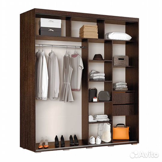 Шкаф купе вместительный