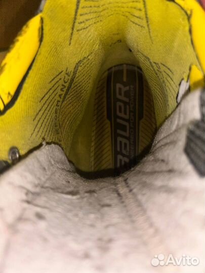 Коньки хоккейные