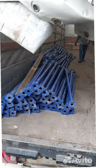 Б/у телескопические стойки для строительных проектов