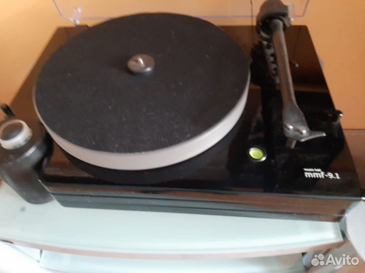 Музыкальный центр,колонки,проигрыватель