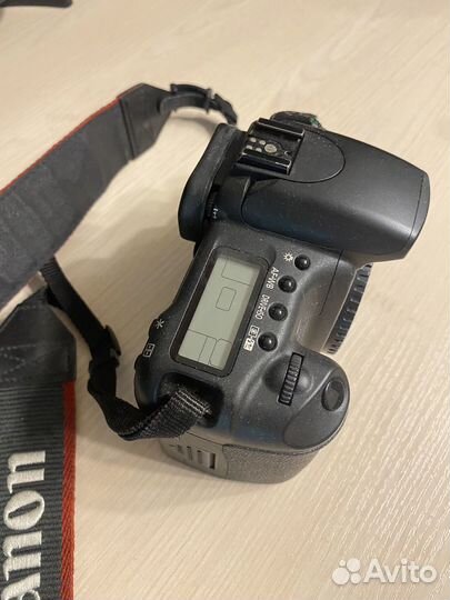 Зеркальный фотоаппарат canon eos 20d body