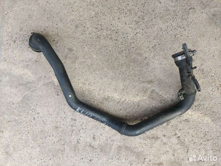 Патрубок интеркулера Renault Clio 2 8200163754