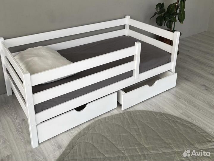 Детская кровать Софа белая от 3 лет