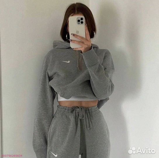 Будь активной: стильные спортивные костюмы