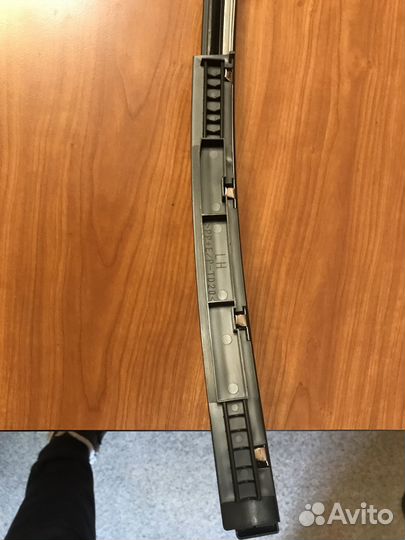 Молдинг лобового стекла toyota land cruiser 200