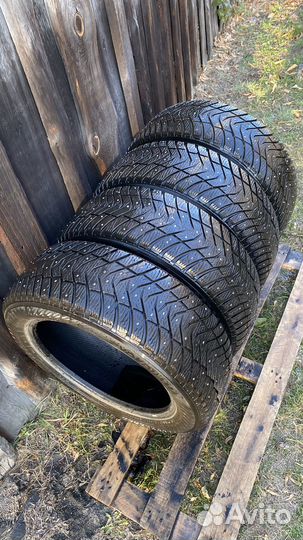 Yokohama Ice Guard IG65 215/55 R17