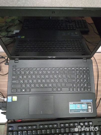 Ноутбук Asus X552M