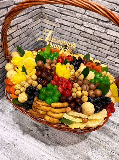 Подарок учителю на выпускной. Съедобные букеты