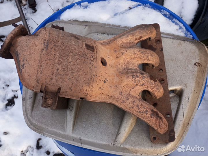 Выпускной колектор с катализатором приора