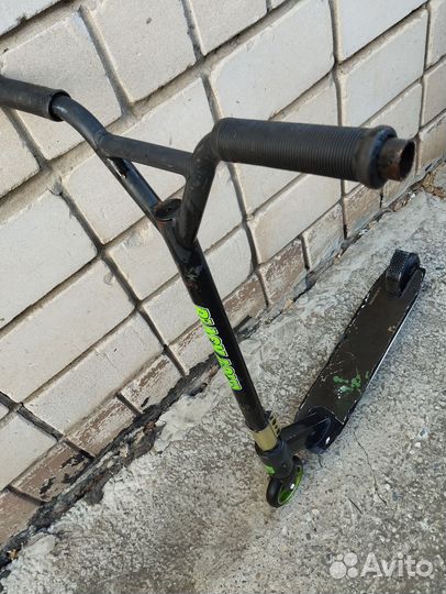 Трюковой самокат