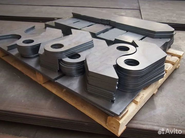 Лазерная резка черной стали, нержавейки и алюминия