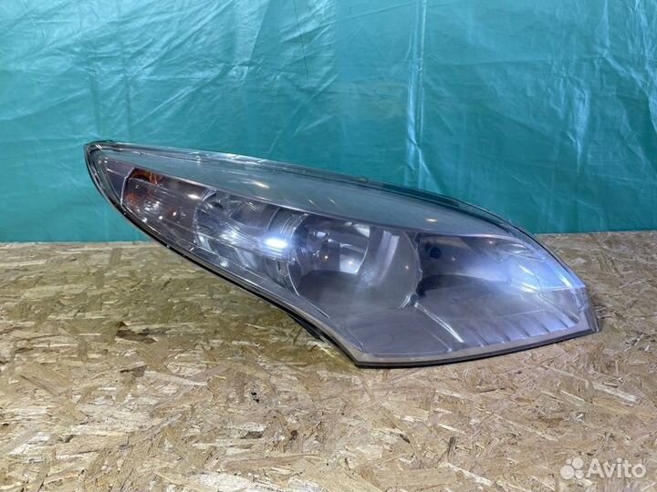 Фара галогеновая передняя правая Renault Megan Iii