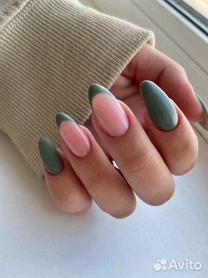 Маникюр / педикюр