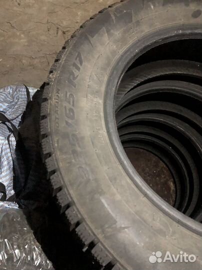 Pirelli Ice Zero 225/65 R17