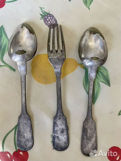 Ложки и вилка антикварные