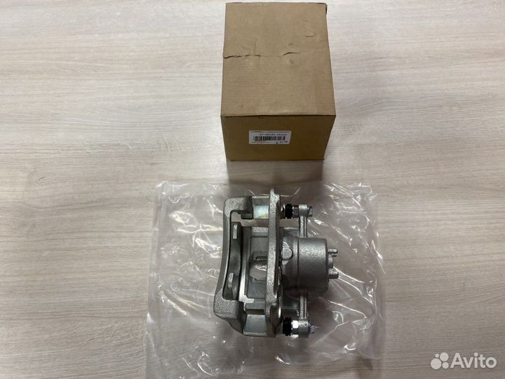 Суппорт передний правый Солярис 1 Рио 3