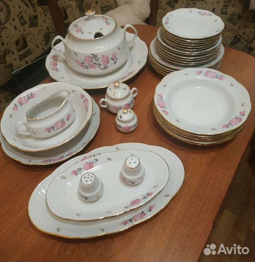 Сервиз столовый. Рига