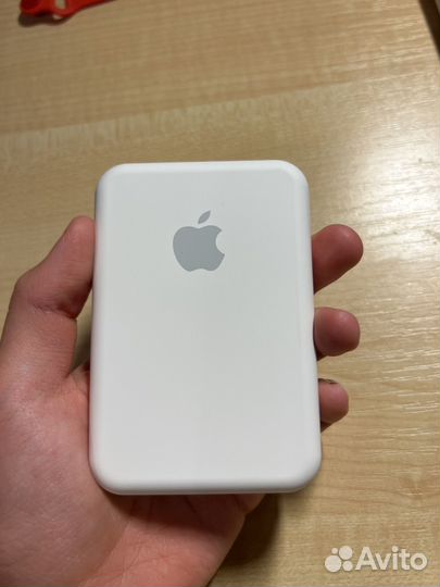 Magsafe battery pack