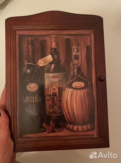 Ключница настенная