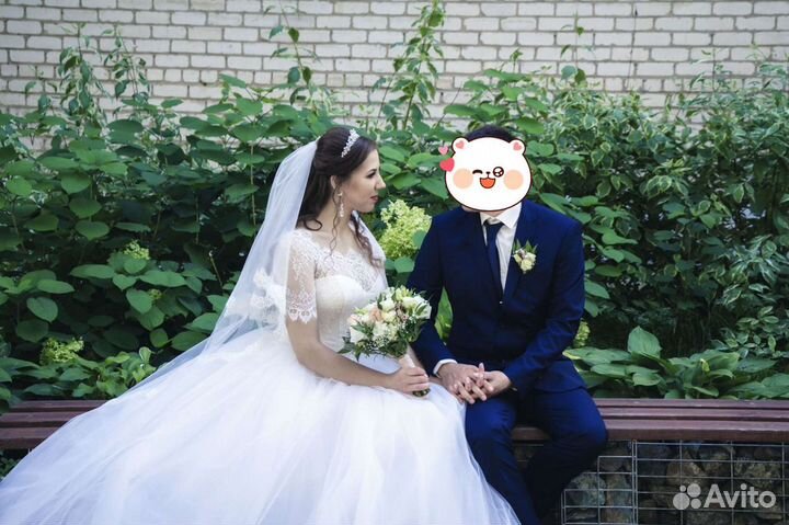 Свадебное платье со шлейфом