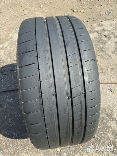 Michelin Pilot Super Sport 235/35 R19