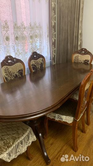 Стол и 6 стульев