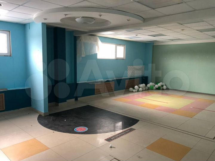 Торговая площадь, 92 м²