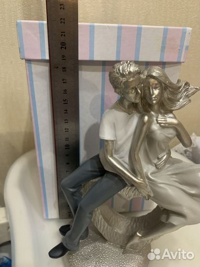 Статуэтка высота 21 ми в подарочной каробке