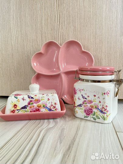 Подарочный набор посуды из керамики новый