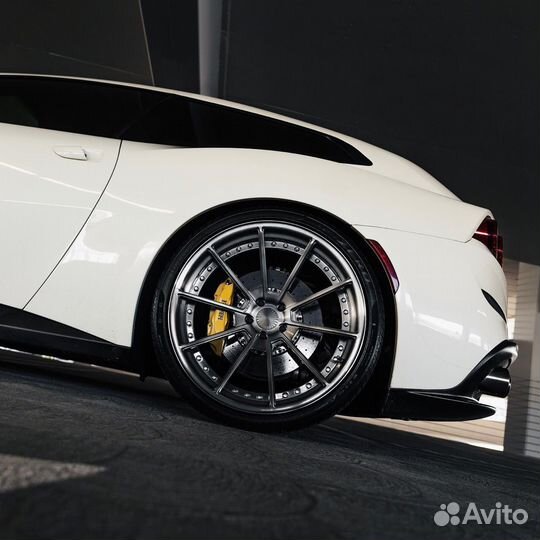 Кованые диски R20 5x130 на Porsche Panamera