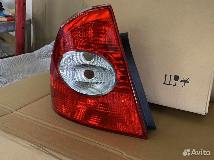 Фонарь Форд Фокус 2 оригинал новый
