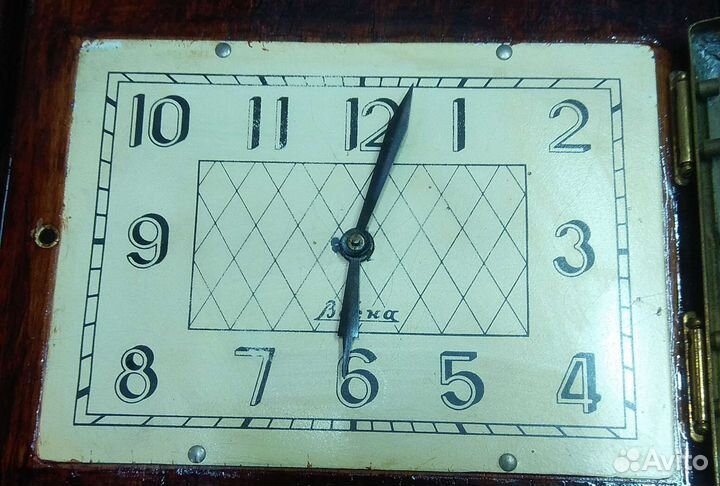 Настольные часы с боем. Весна. 1958г