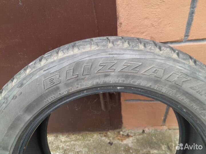 Bridgestone Blizzak DM-V1 245/55 R19