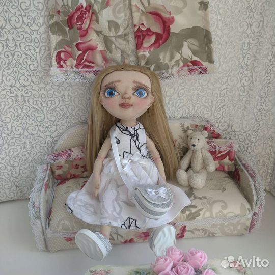 Кукла ручной работы