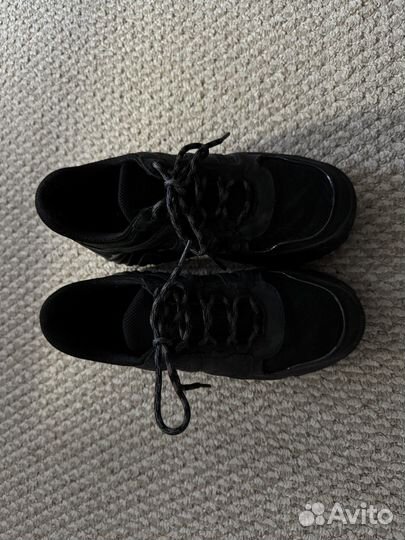 Кроссовки bershka на платформе