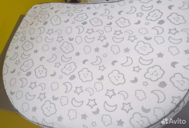Подушка для кормления двойни,в отличном состоянии