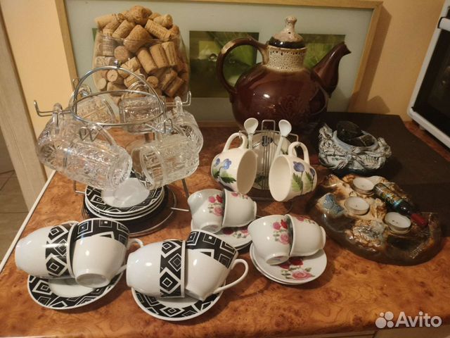 Стаканы для сока и кофейные пары