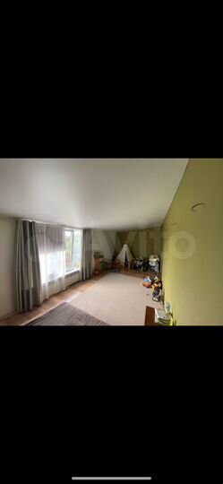 3-к. квартира, 90 м², 1/1 эт.